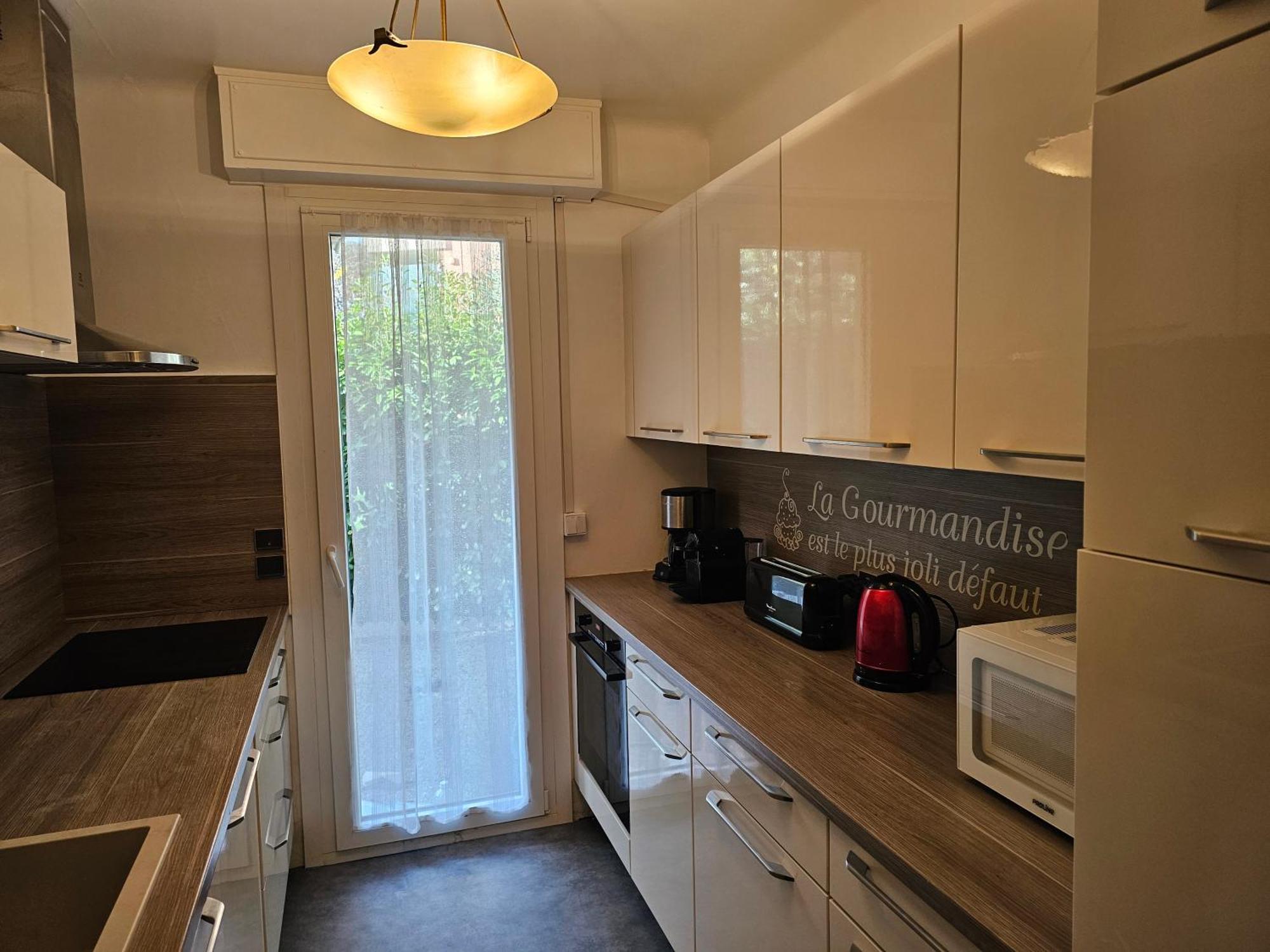 Duplex Climatise 100m2, Jardin, Garage Individuel Clos *