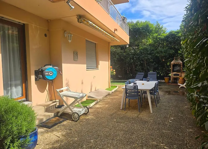 Duplex Climatise 100M2, Jardin, Garage Individuel Clos
